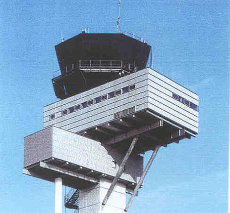 Flugsicherungstower der DFS