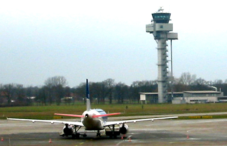 Flugsicherungstower der DFS