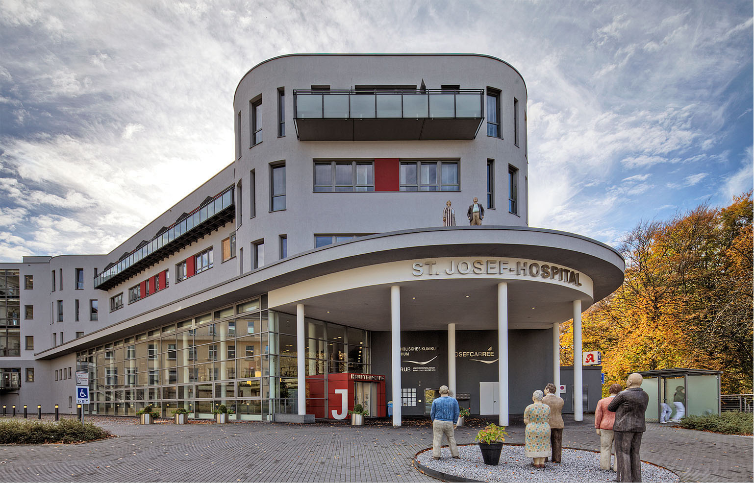 St. Josef-Hospital JosefCarree