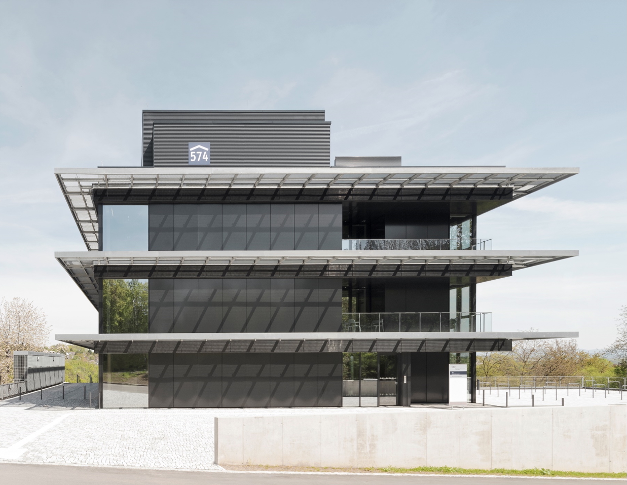 forschungsgebäude_thübingen.jpg
